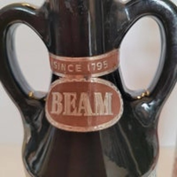 Jim Beam 1962 Cleopatra Vintage Whiskey Bottles - Picture 5 of 7